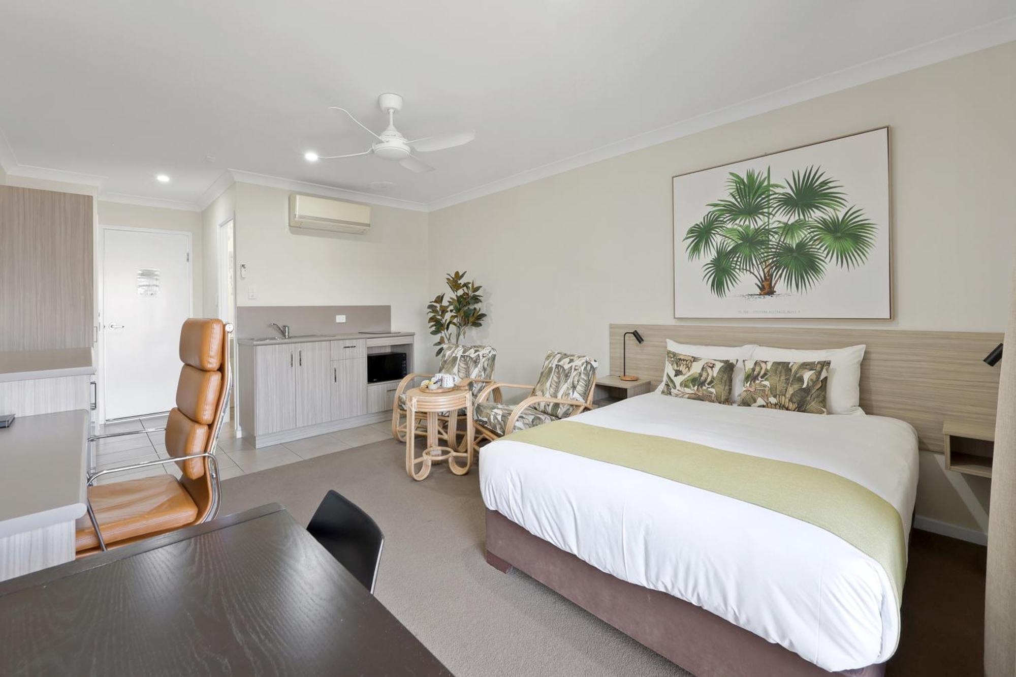 Deluxe Suite